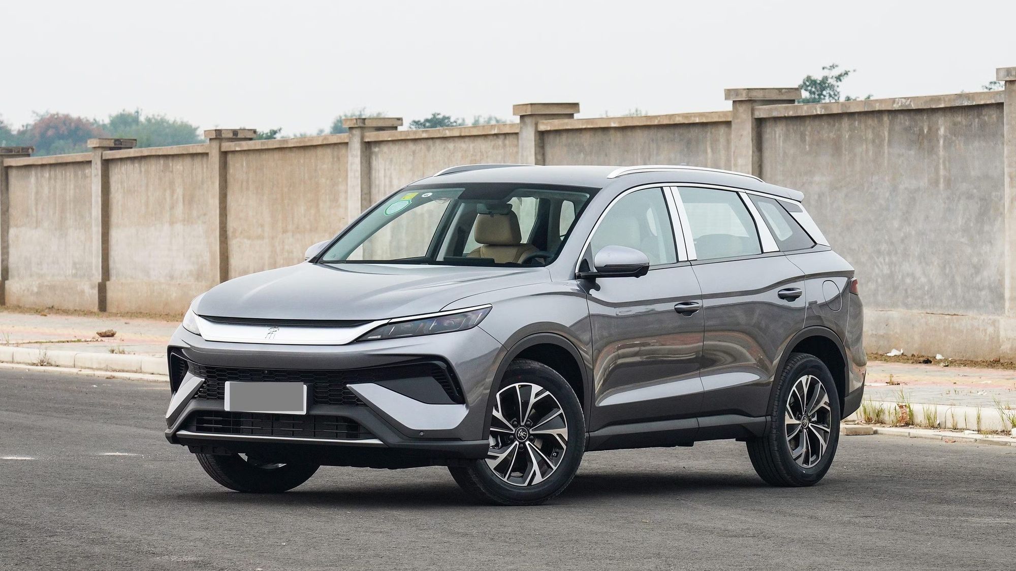 BYD Yuan Pro 2025 gris de la flota de alquiler