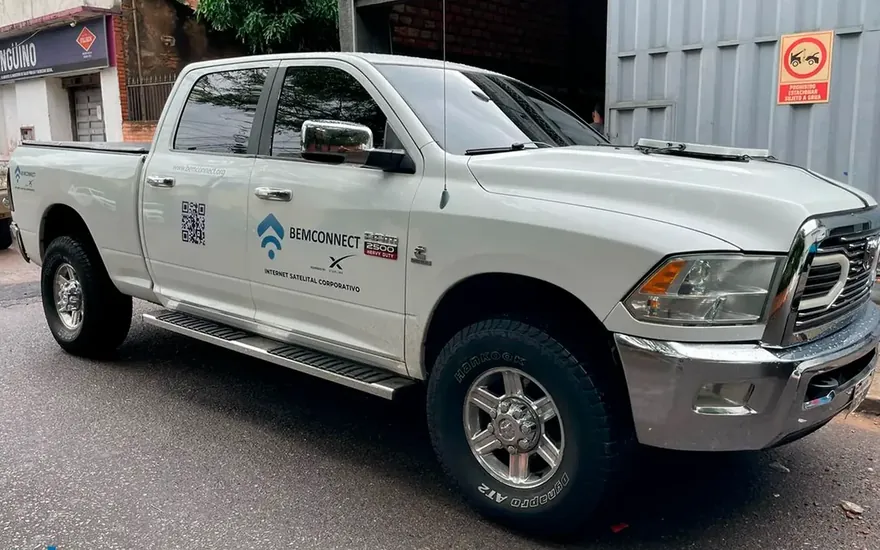 RAM 2500 blindada de la flota